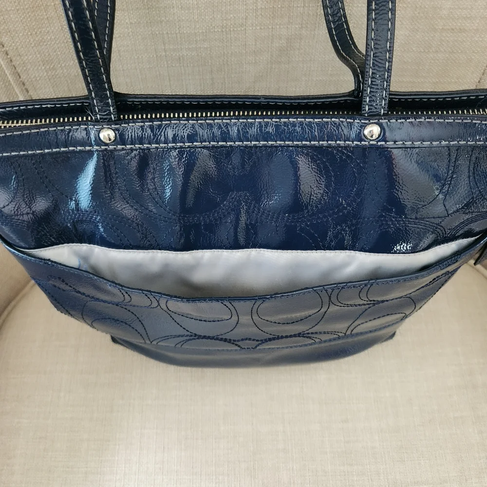 Coach 19198 Vintage Patent Leather Stitched Signature Tote/ Shoulder Bag - Picture 5 of 15